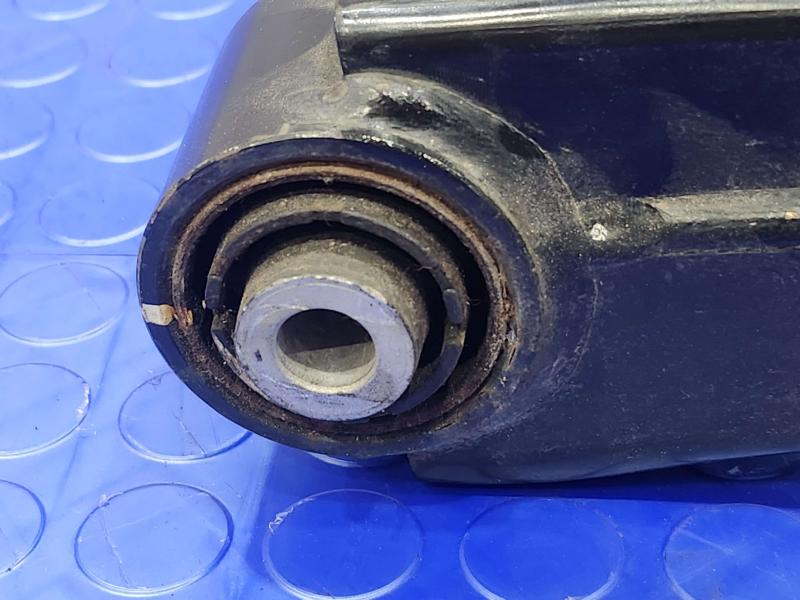 2017 Kia Sorento Lower Control Arm Rr