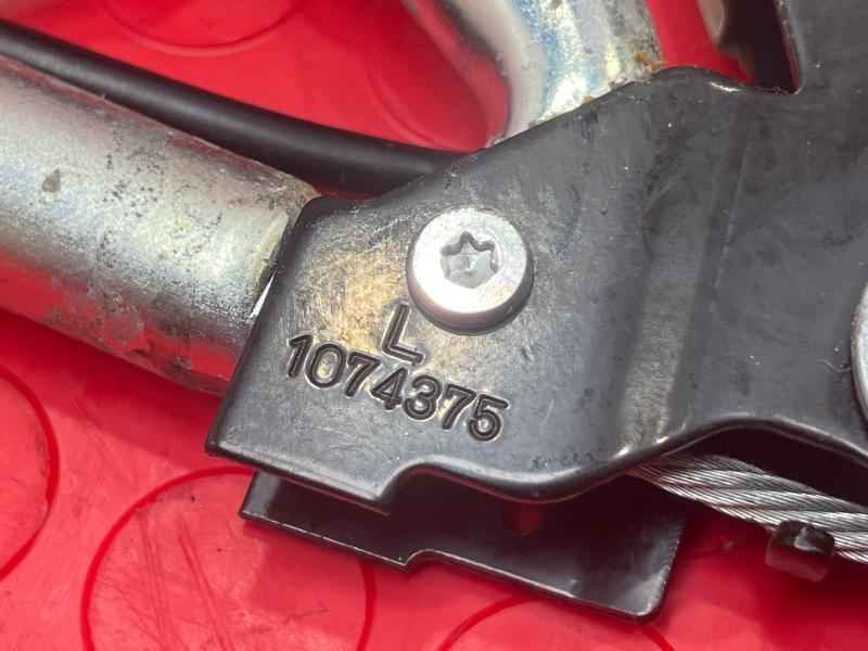 2011-2012 Infiniti QX56 Front Seat Belt Buckle LH Driver Side Tan OEM 868431LA0A