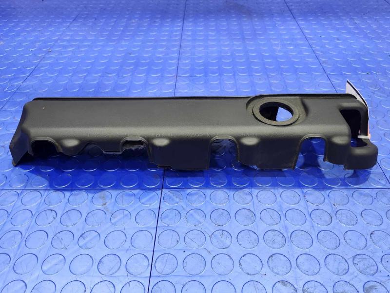 2014 Chevrolet Silverado 1500 Engine Cover