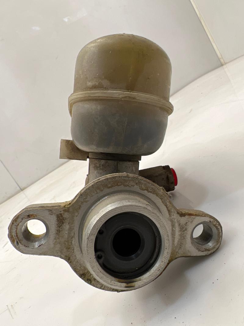 1997 - 1999 Ford F150 Brake Master Cylinder w/ Cruise Opt OEM F75Z2140NC