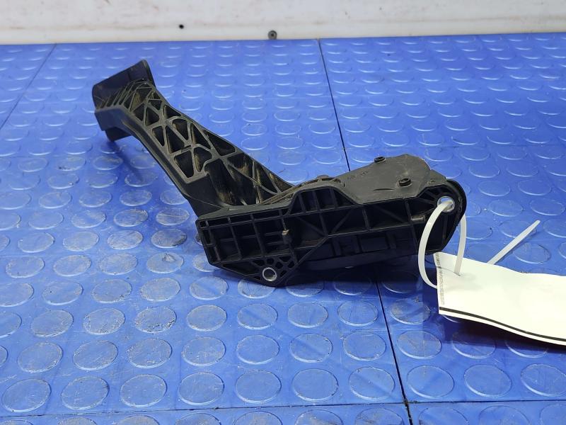 2016 Chevrolet Silverado 1500 Pedal Assembly