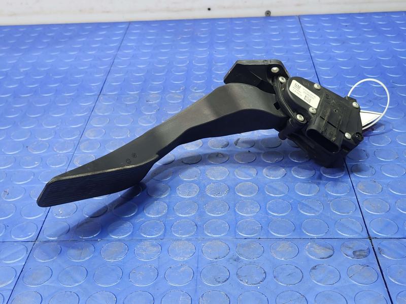 2016 Chevrolet Silverado 1500 Pedal Assembly