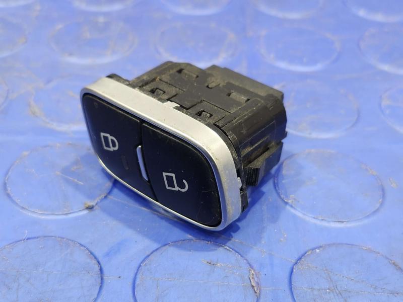2017 Ford Focus Door Switch Front