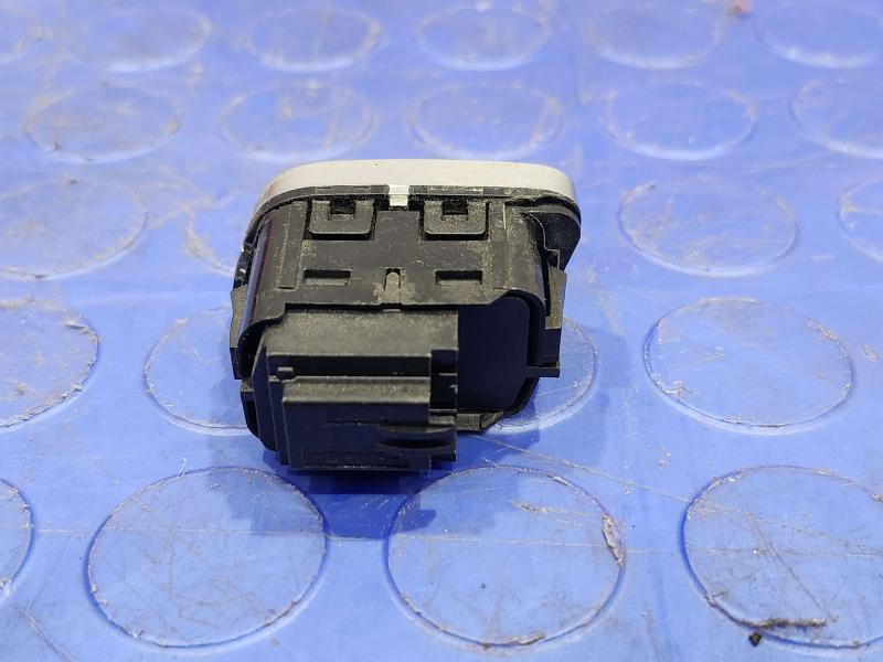 2017 Ford Focus Door Switch Front