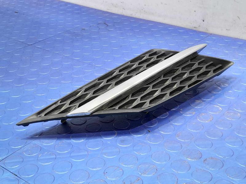 2014 Toyota RAV4 Grille