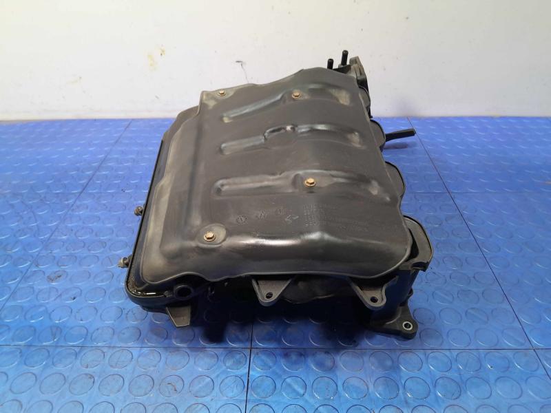 2015 Chrysler 200 Intake Manifold