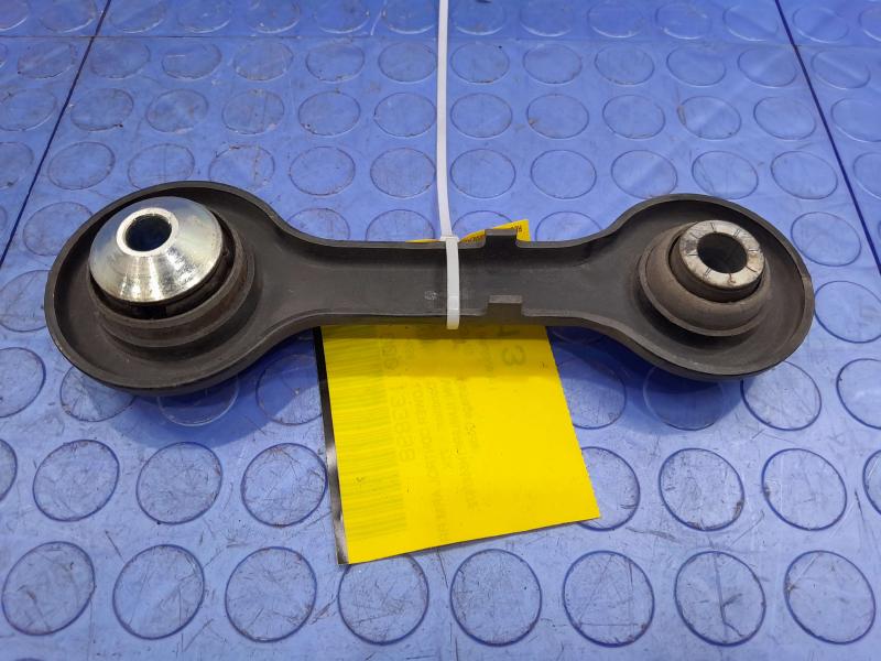 2017 Lincoln Continental Lower Control Arm Rr