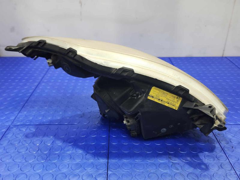 2005 Toyota Prius Headlamp Assembly