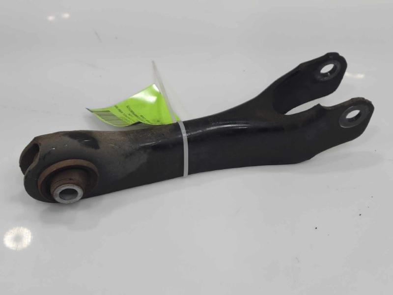 2015 Chrysler 200 Lower Control Arm Rr