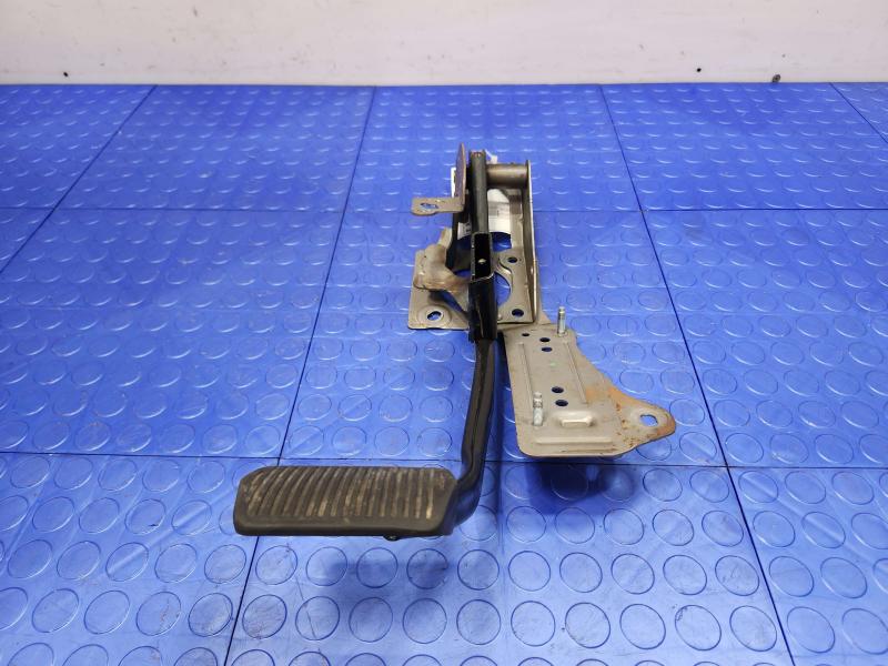 2014 Ford Focus Brake Pedal