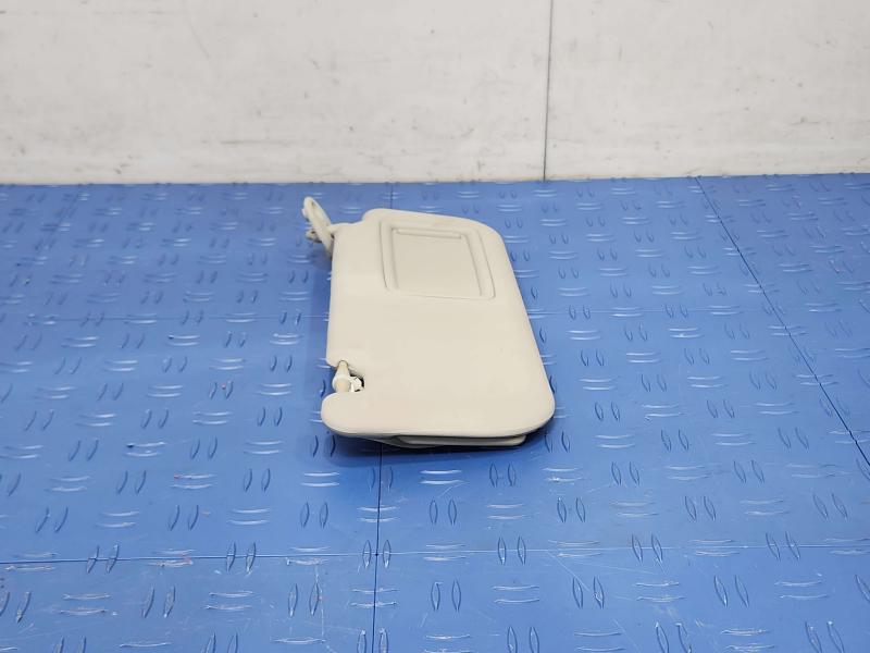 2013 Toyota Yaris Sun Visor