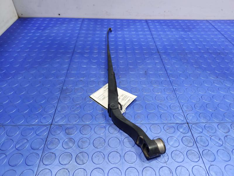 2016 Nissan Rogue Wiper Arm