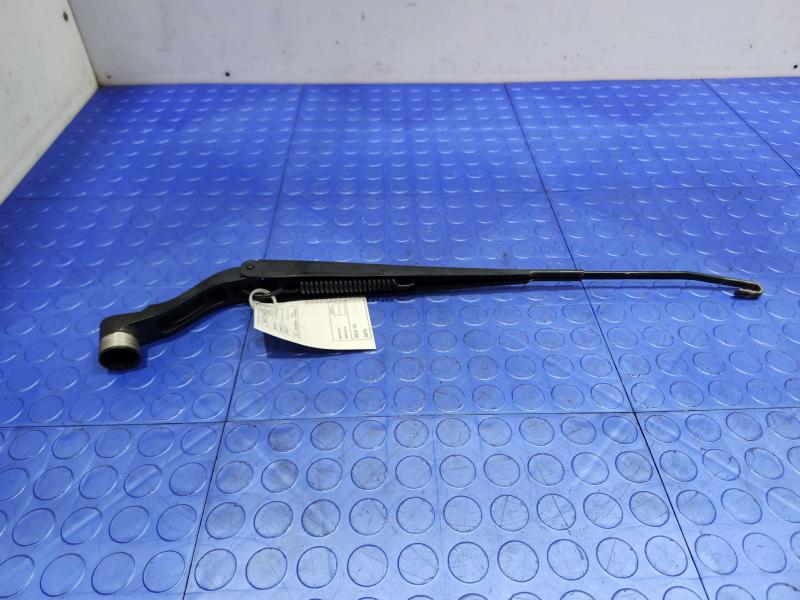 2016 Nissan Rogue Wiper Arm