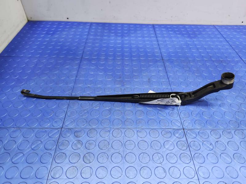 2016 Nissan Rogue Wiper Arm