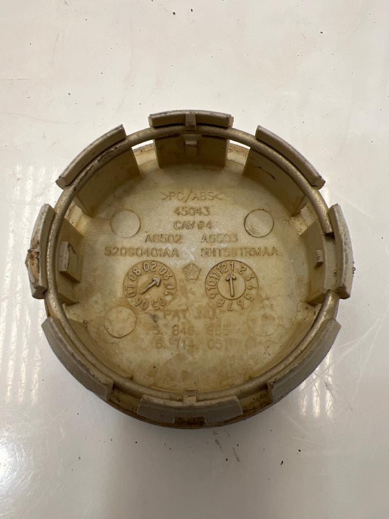 1998 Jeep Cherokee Center Cap