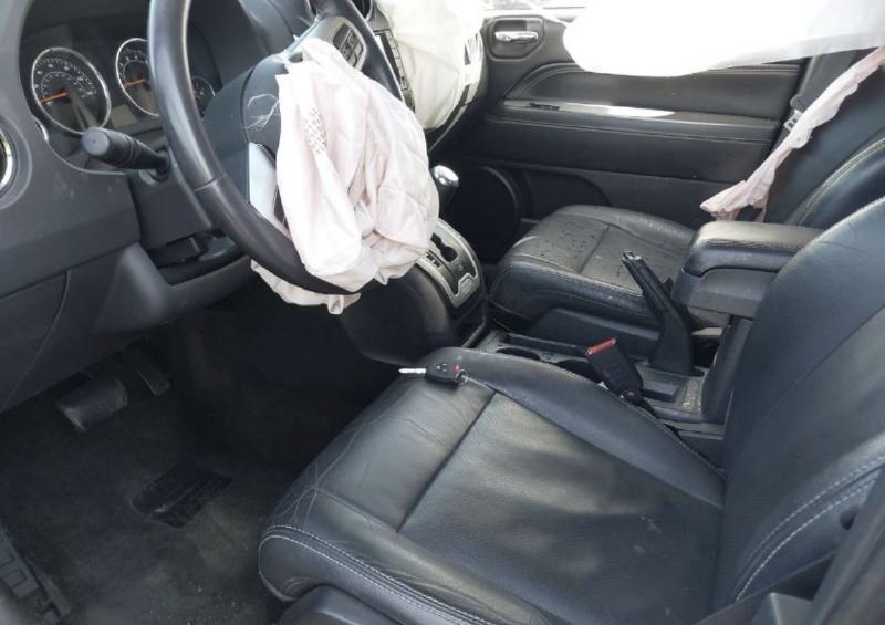 2017 Jeep Compass Front Door Latch