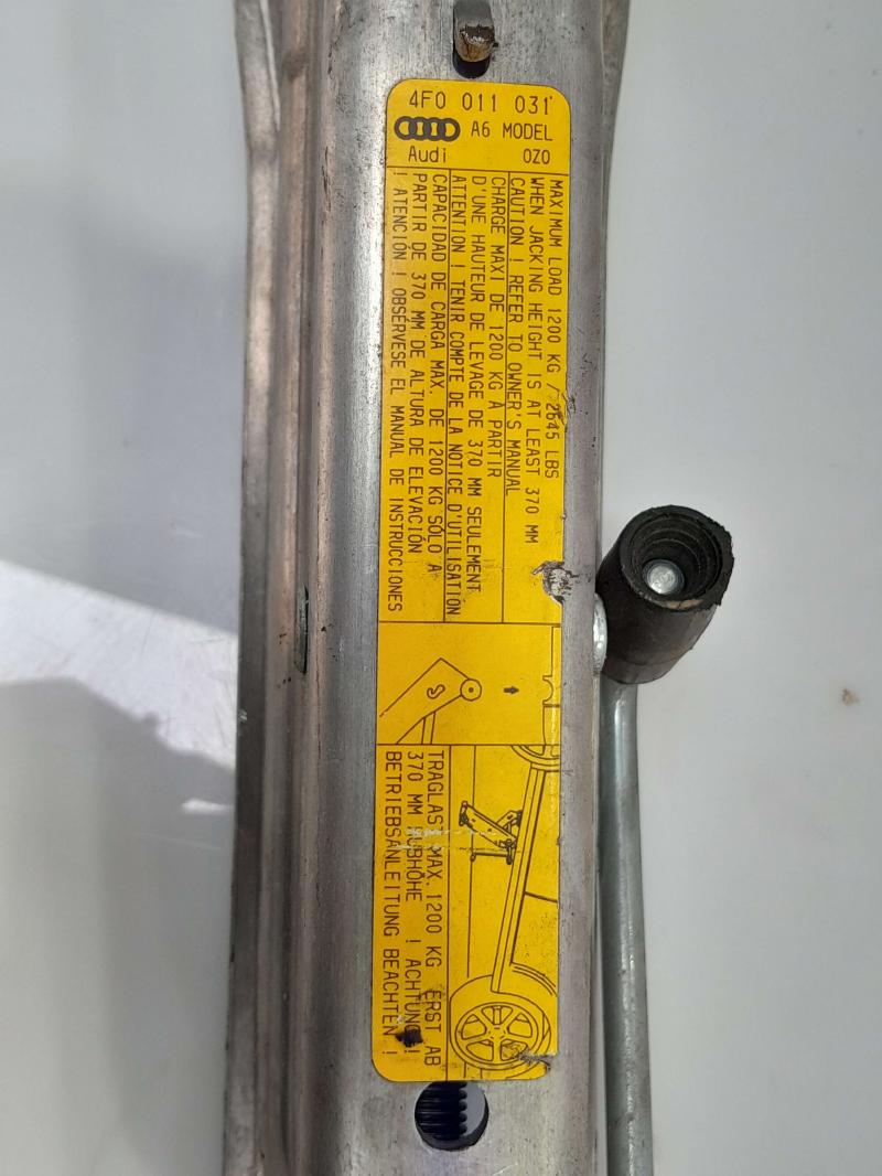 2007 Audi S6 Jack Assembly