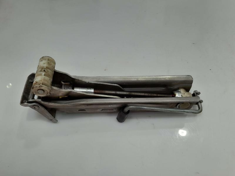 2007 Audi S6 Jack Assembly