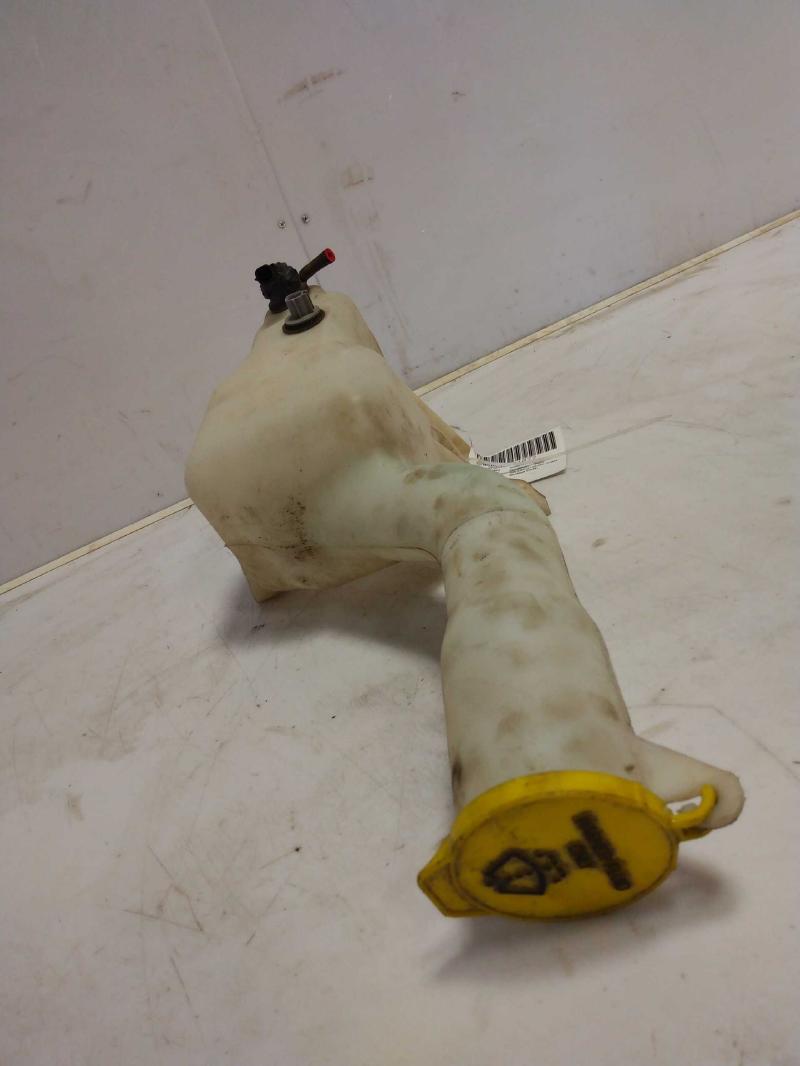 2008 Dodge Charger Washer Bottle