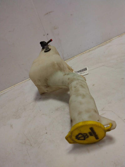 2008 Dodge Charger Washer Bottle