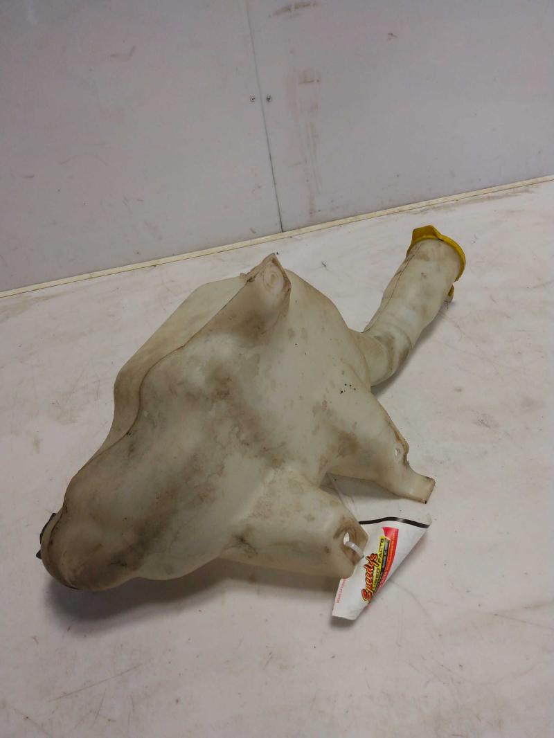 2008 Dodge Charger Washer Bottle