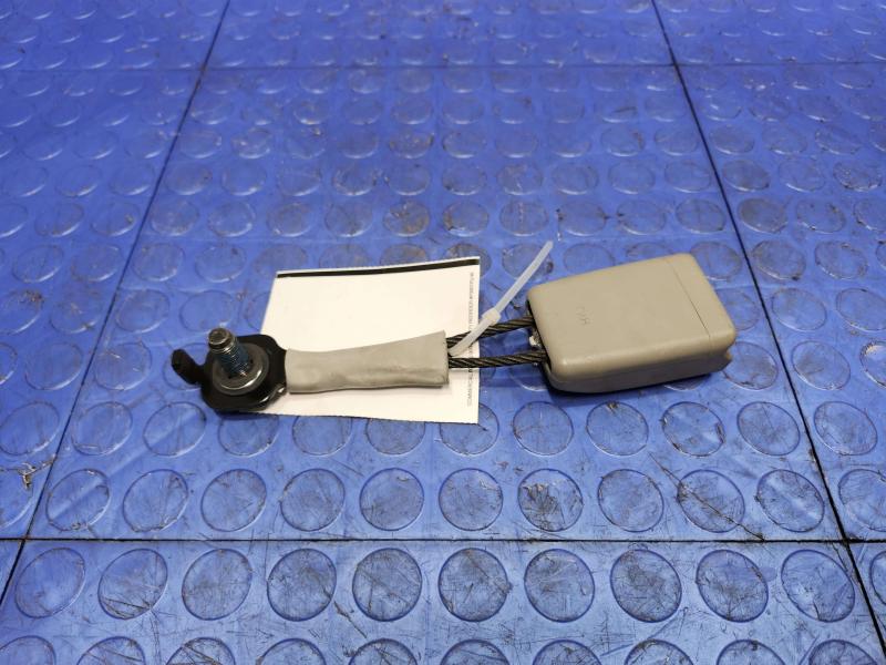 2016 Kia Sedona Rear Seat Belt