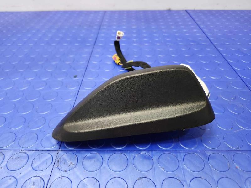 2021 Chrysler Voyager Antenna