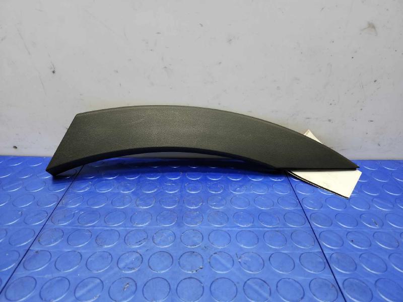 2013 Hyundai Santa Fe Wheel Opening Moulding