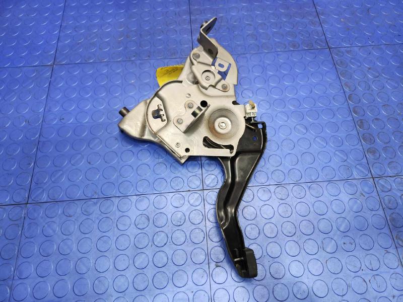 2014-2018 Nissan Rogue Japan Built Parking Brake Pedal Lever Assembly OEM 36010-4BA0A