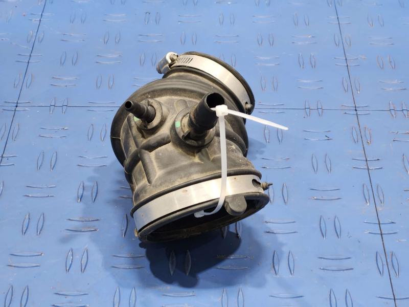 2012 Ford Focus Air Intake Tube/Resonator