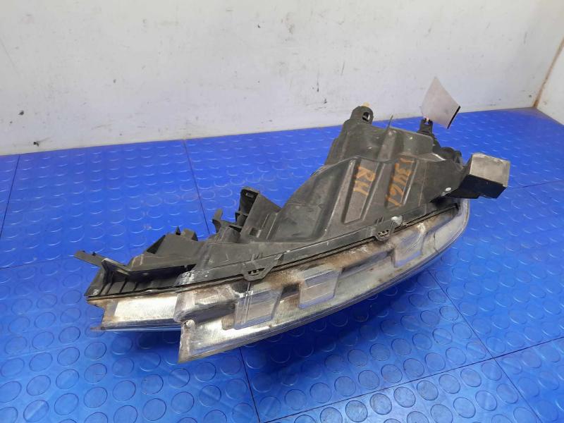 2014 Nissan Versa Headlamp Assembly