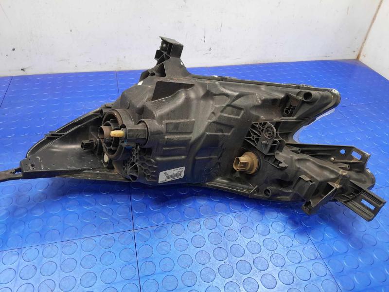 2014 Nissan Versa Headlamp Assembly