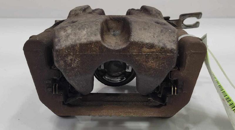 2015 Chrysler 200 Caliper