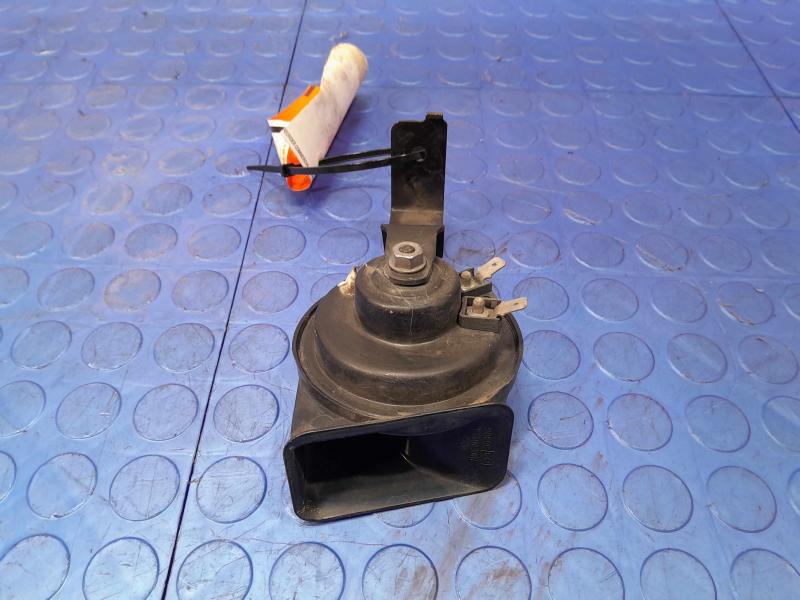 2015-2017 Chrysler 200 Low Note Horn Assembly Genuine OEM 68207362AB