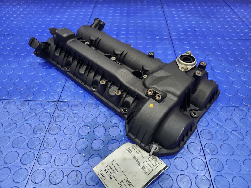2011 Kia Sorento Valve Cover