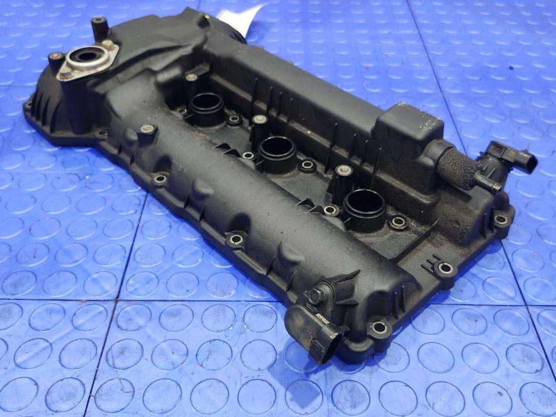 2011 Kia Sorento Valve Cover