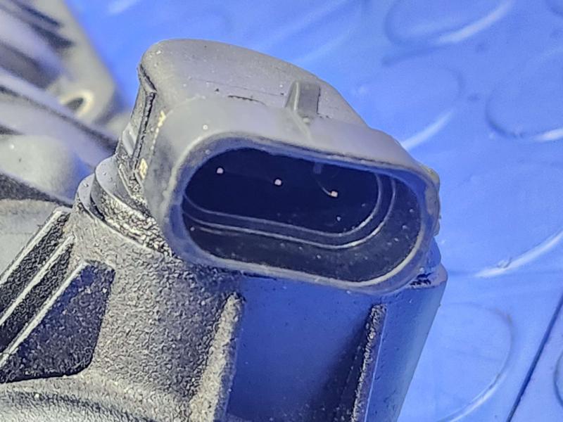 2011 Kia Sorento Valve Cover