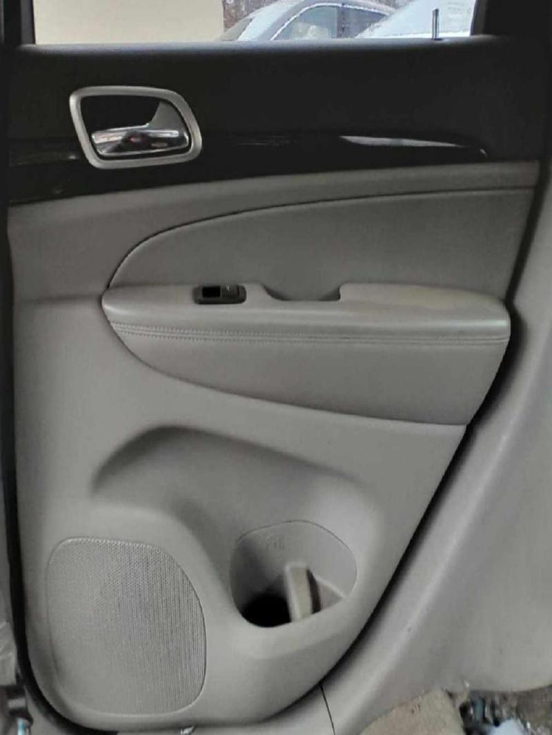 2011 Jeep Grand Cherokee Rear Door Trim Panel