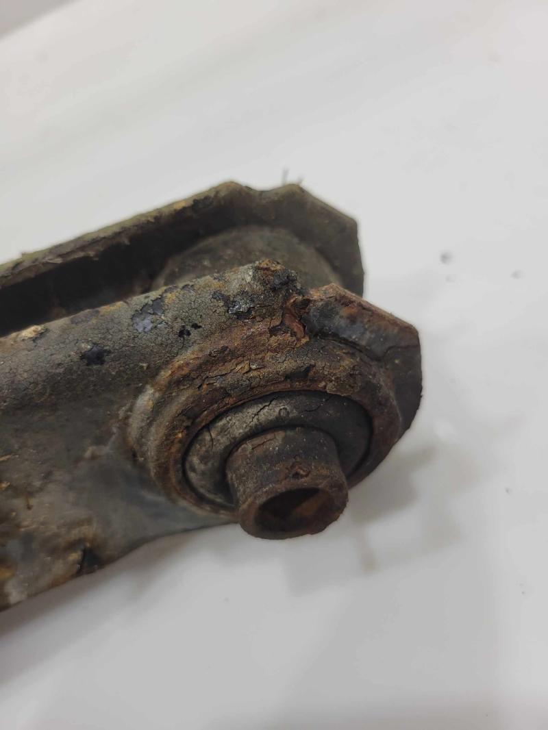 1987 Volvo 240 Lower Control Arm Rr