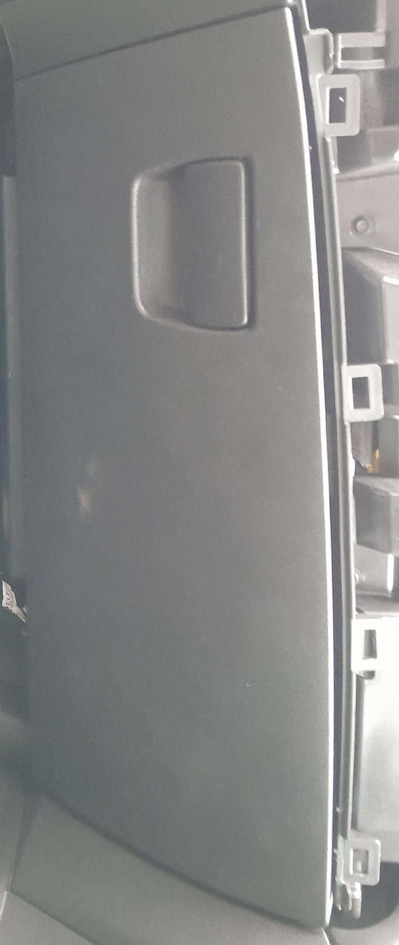 2017 Buick LaCrosse Glove Box