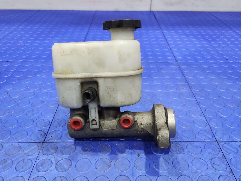 2010 Chevrolet Tahoe Master Cylinder