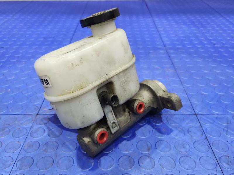 2010 Chevrolet Tahoe Master Cylinder