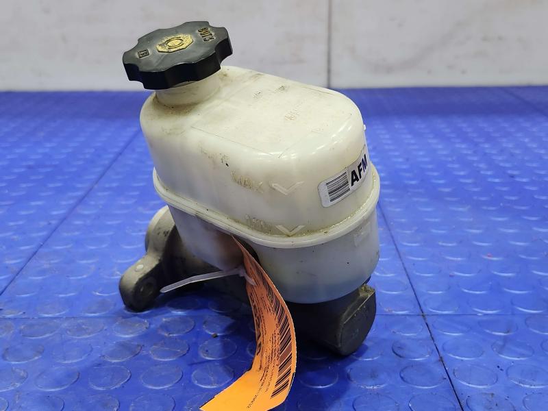 2010 Chevrolet Tahoe Master Cylinder