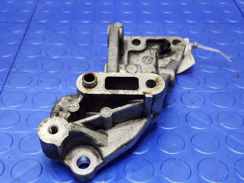 2016 Ram ProMaster City Alternator Bracket
