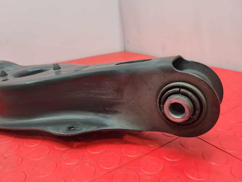 2020 Kia Stinger Lower Control Arm Rr