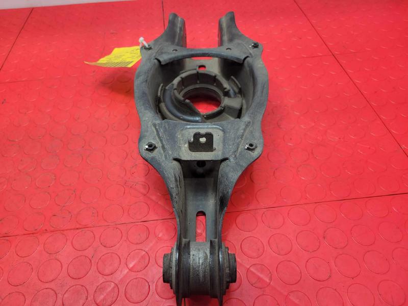2020 Kia Stinger Lower Control Arm Rr