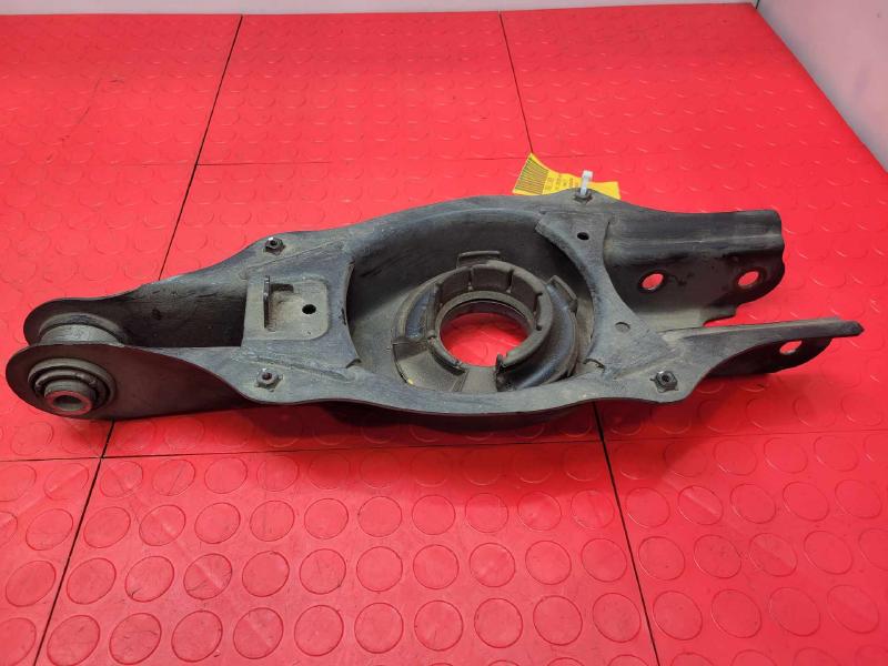 2020 Kia Stinger Lower Control Arm Rr