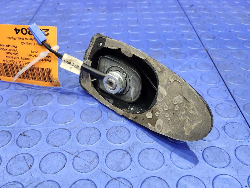 2013-2016 Nissan Pathfinder OEM Radio Antenna Assembly Gray K50 28208-3JL0A