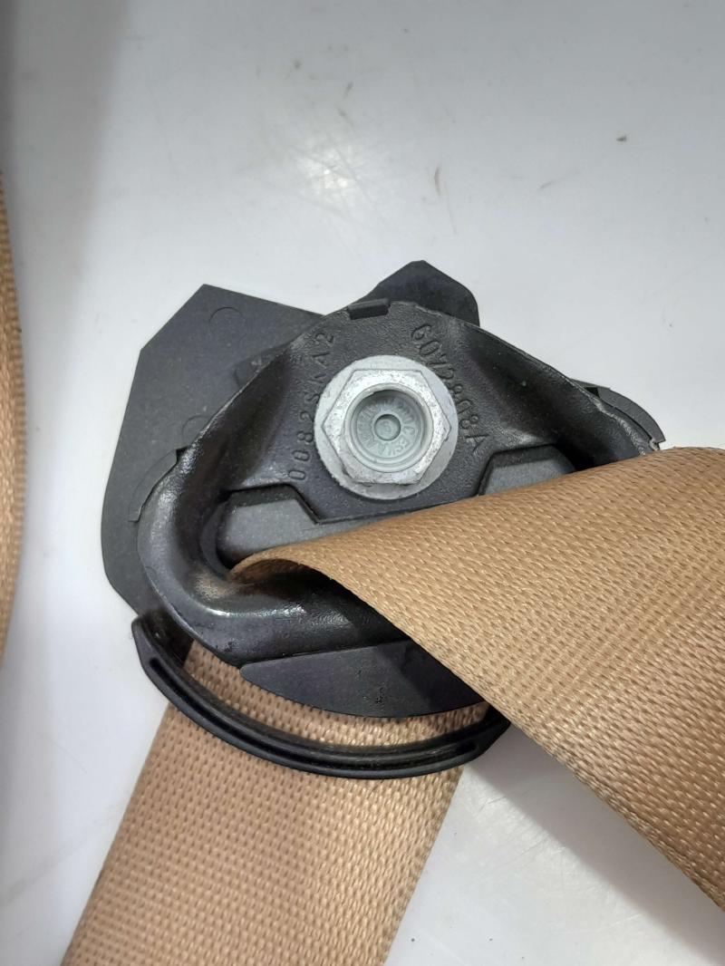 2008 Mercedes ML-Class Front Seat Belt