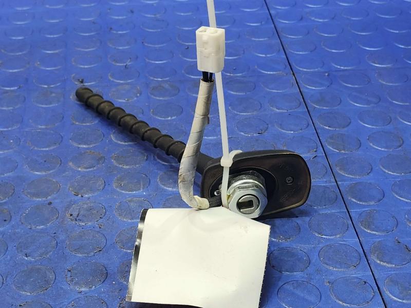 2011-2015 Toyota Prius Radio Antenna Assembly with Bluetooth OEM 8676047041